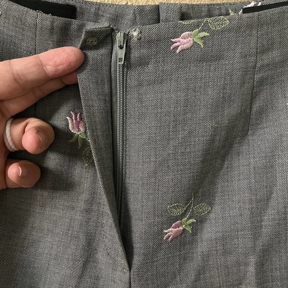 Escada gray floral pant suit from 2012 spring season - Picture 3 of 6